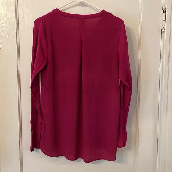 Magenta top with attractive sheer back panel - Picture 2 of 2